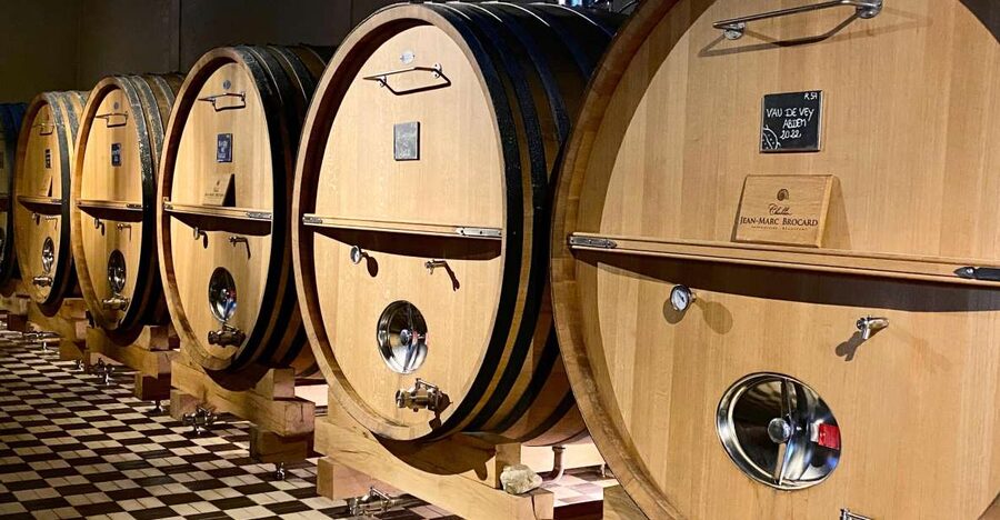 15 Burgundy Wines Chateau Pommard, Chablis Small-Group - The Morning Stop In Chablis: Jean-Marc Brocard Cave Visit And 5-Wine Flight