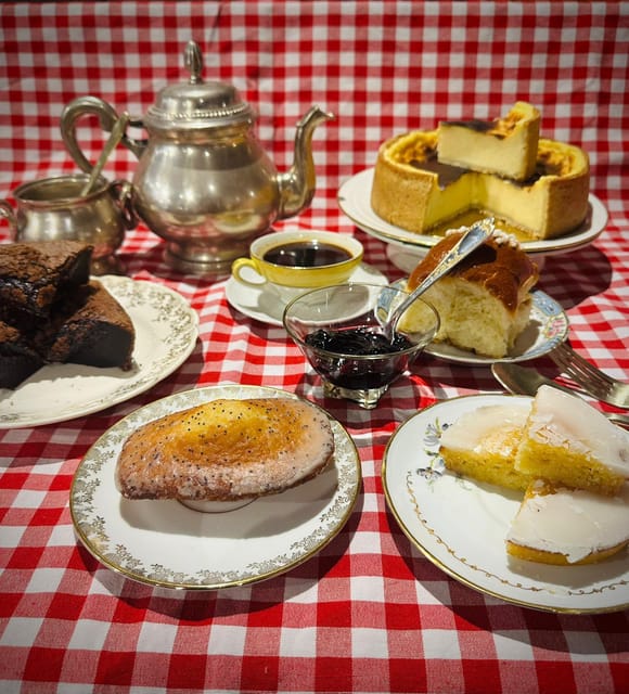 A French "Tea Time" in Paris - Market stroll time, how to pair this with the rest of your Paris day