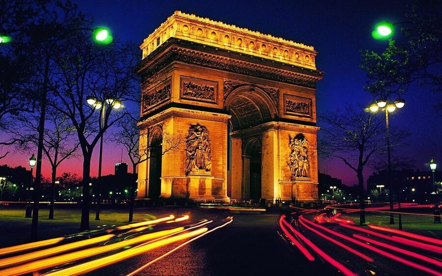 Arc de Triomphe Rooftop: Unveil History & Breathtaking Views - Why the Arc de Triomphe Rooftop Feels Worth Your Time