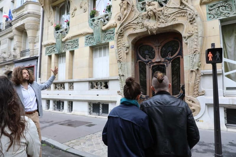 Art nouveau Paris tour - Start point, walking pace, and how the private format helps