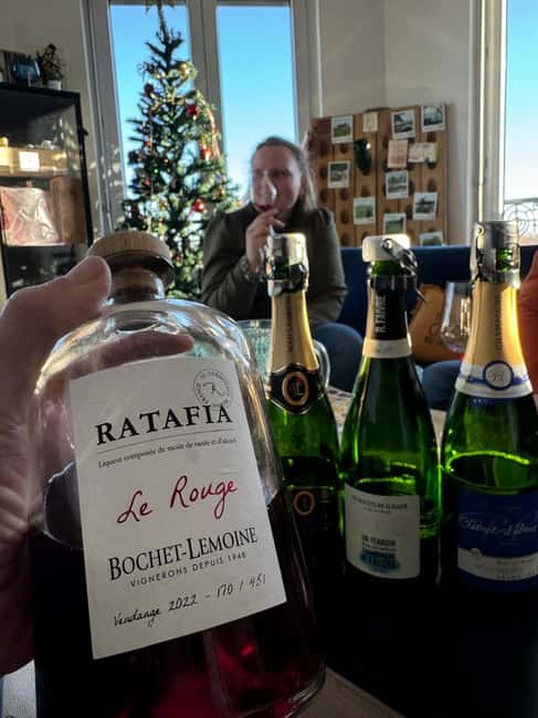 Atypical Champagne tasting with a great view - Language options and group vibe you can actually enjoy
