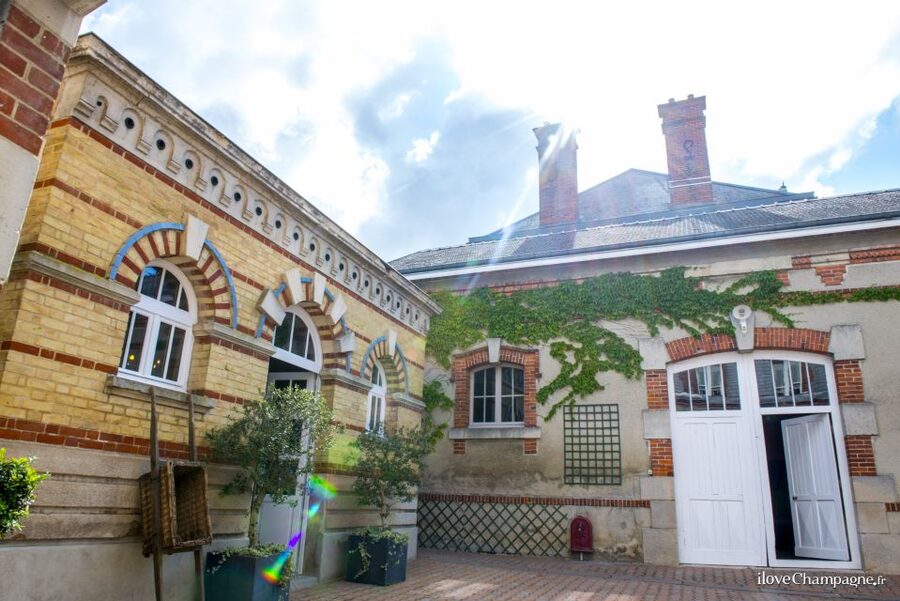 Aÿ-Champagne: Champagne House Tour and Tasting Class - Key things worth knowing before you go