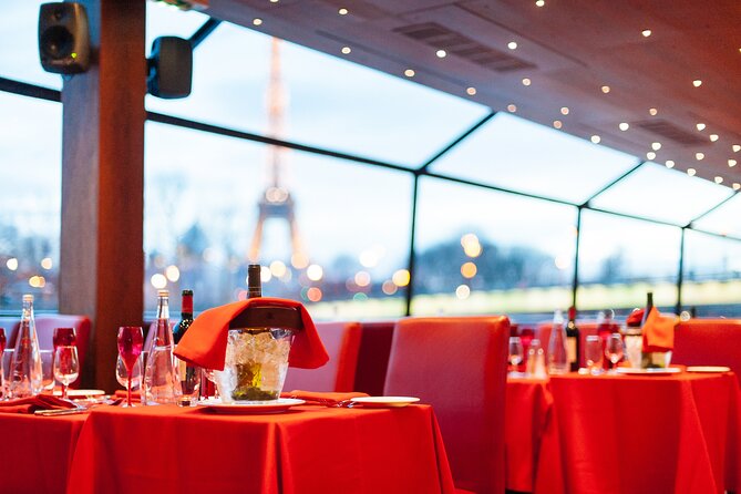 Bateaux Mouches Dinner Cruise on the Seine River in Paris - Prestige vs Excellence, and what you really get for the extra cost