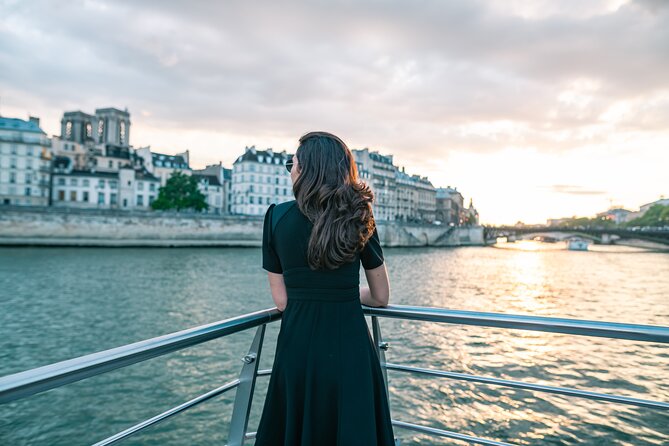 Bateaux Mouches Sightseeing Cruise in Paris with Champagne - Why This Bateaux Mouches Champagne Cruise Works for First-Time Paris