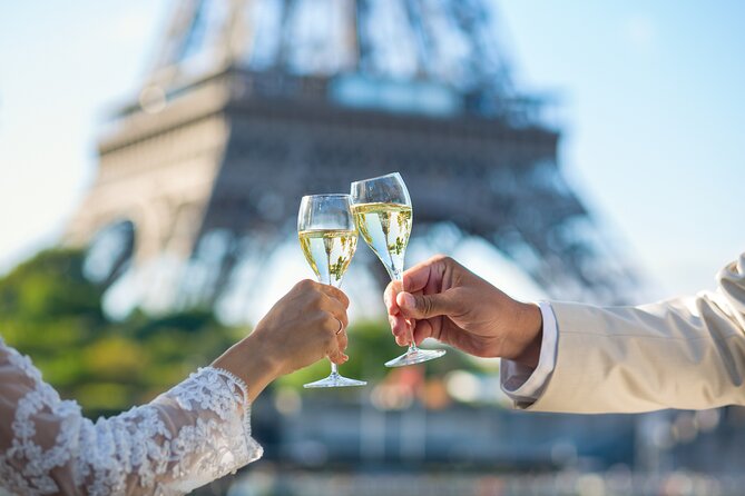 Bateaux Mouches Sightseeing Cruise on the Seine River in Paris - Snacks, drinks, restrooms, and what costs extra