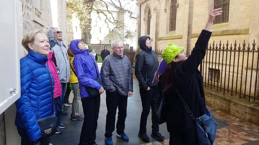Bayeux: 9.30 DAILY 2-HOUR WALKING GROUP CITY TOUR IN ENGLISH - Who this tour suits best, and who should skip it