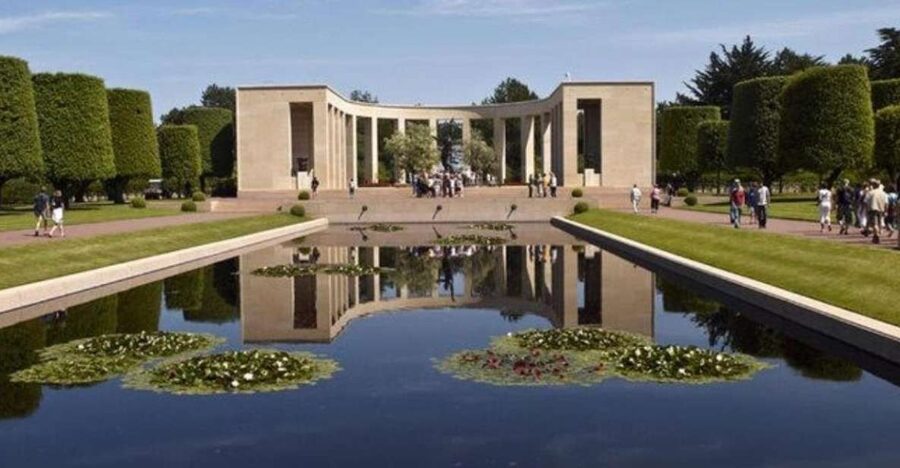 Bayeux: Normandy D-Day Landing Beaches Full-Day Guided Tour - Sainte-Mère-Église: where the airborne story becomes personal