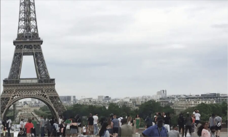 Best Bits of Paris: 40 Favourites Walking Tour 5 hours - Entering Saint-Germain-des-Prés at the right moment