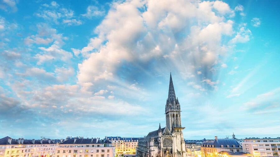 Best of Caen: Private Walking Tour with a Local - What the tour does well for different travel styles