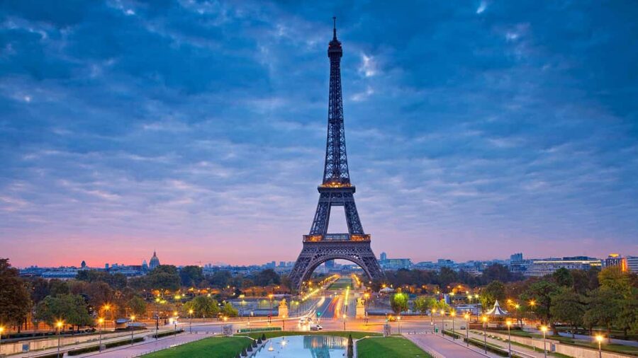 Best of Paris: Private Walking Tour with Local - Key things to know before you book