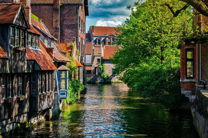 Bruges Guided or Audio Trip with Canal Cruise Option from Paris - Canal Cruise on Guided Option: The Best Perspective on Bruges