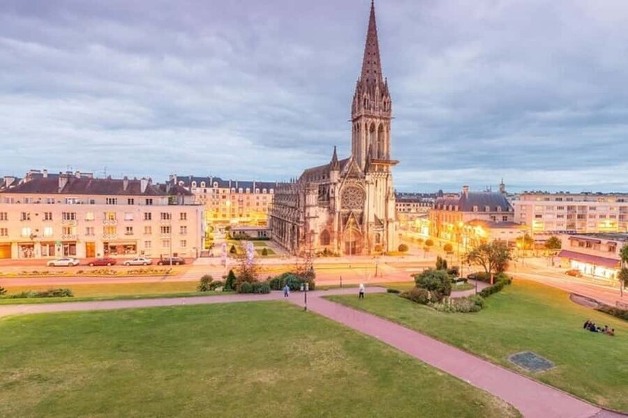 Caen : Private Walking Custom Tour with a Local Guide - Why this private, customizable Caen walk feels easier than a fixed tour