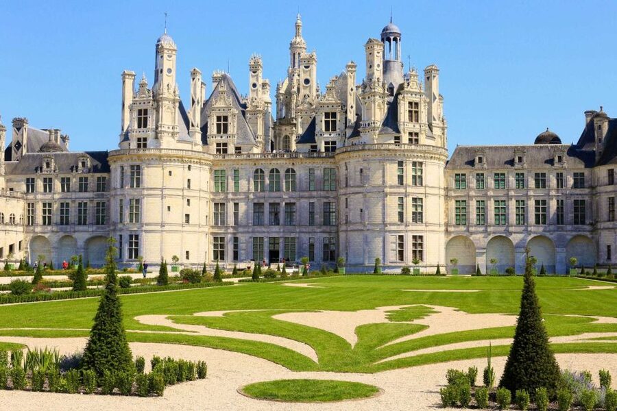 Chambord: Entry Ticket to the Castle - Why Château de Chambord Feels Like a Famous Dream