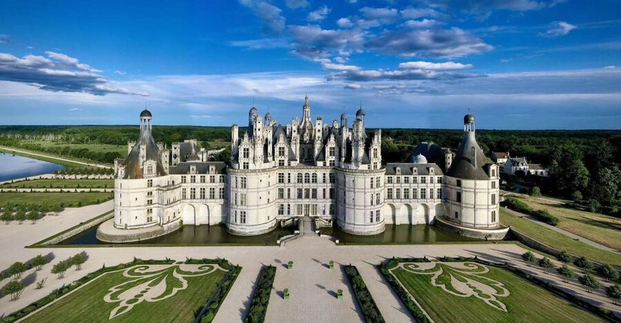 Chambord: Entry Ticket to the Castle - Entering the Castle: More Than “60 Rooms,” It’s a Whole Maze