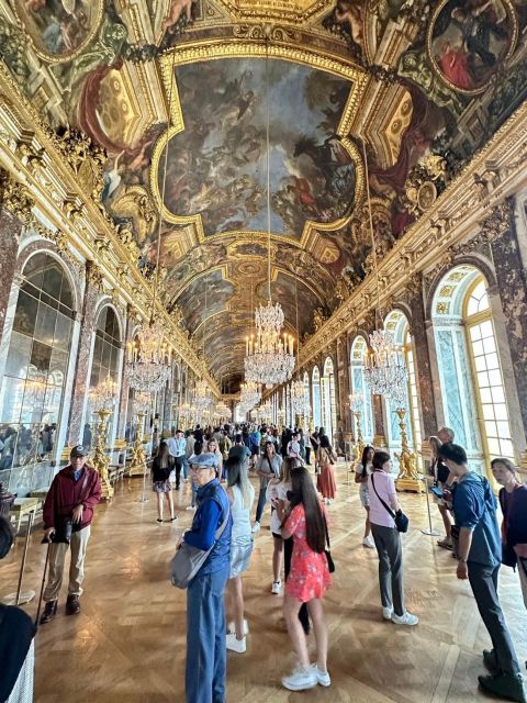 Chateau de Fontainebleau & Chateau de Versailles - A Two-Palace Day Where Royal Power Meets Real-World Timing