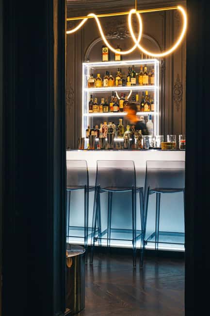 Cocktails lessons in Speakeasy - The 1 hour lesson, and how group timing really feels