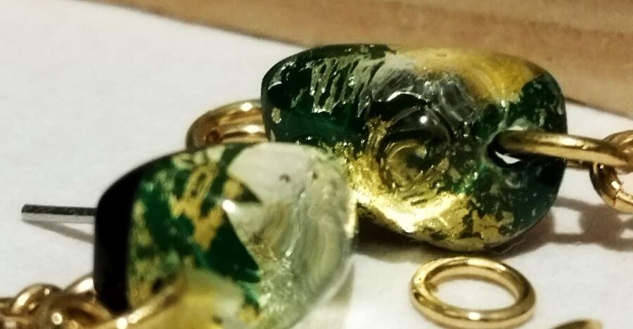 Design Luxury Jewelry in le Marais, in the heart of Paris! - The 3-hour flow: wine first, then designing in Mona’s atelier