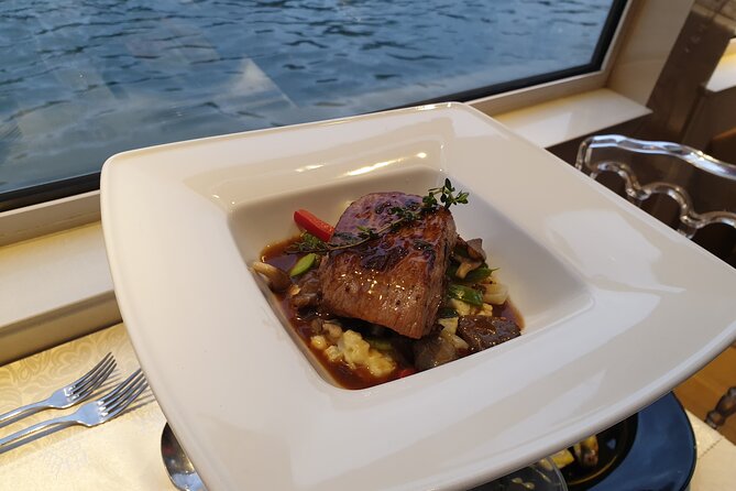 Dinner Cruise Prestige Check-out from the Eiffel Tower - Drinks, water, and the add-ons that affect your final bill