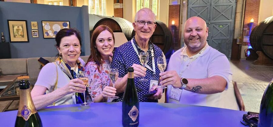 Discover Champagne Houses & Vineyards Secrets with Tastings - Aÿ-Champagne Vineyard Walking Time and Photo Moments