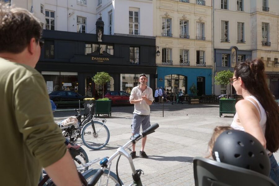 Discover Paris by bike - Key highlights worth your attention