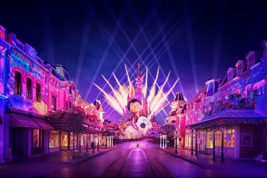 Disneyland® Paris 2/3/4-Day Ticket - Food, Weather, and Show Timing, The Stuff That Can Make or Break a Day