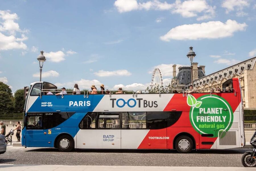 Disneyland Paris: Bus Sightseeing Tour in Paris - How This Disneyland Paris to Eiffel Tower Plan Really Works