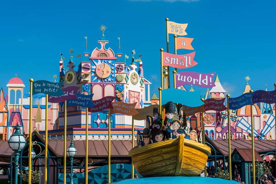 Disneyland® Paris Tickets and Shuttle Transport - How to Think About Park Choice: 1 Park vs 2 Parks