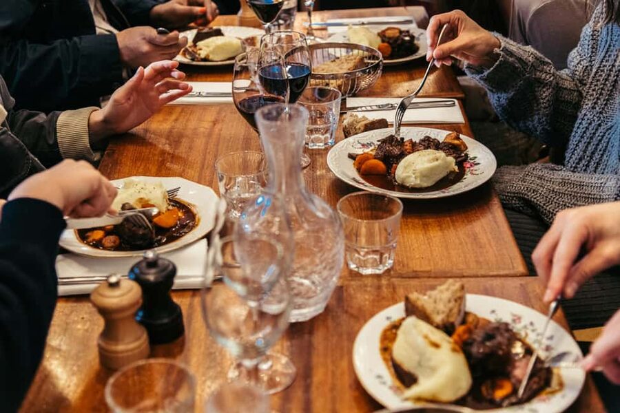 Eating Paris: Le Marais Food & Wine - Boeuf bourguignon and wine at a legendary bistrot