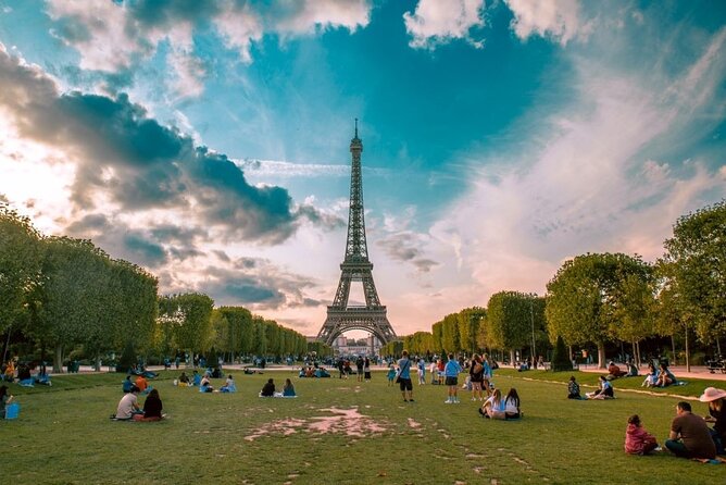 Eiffel Tower Access to 2nd Floor and Summit by Lift - What you get for the 3-hour slot: escort until second floor, then independent summit time