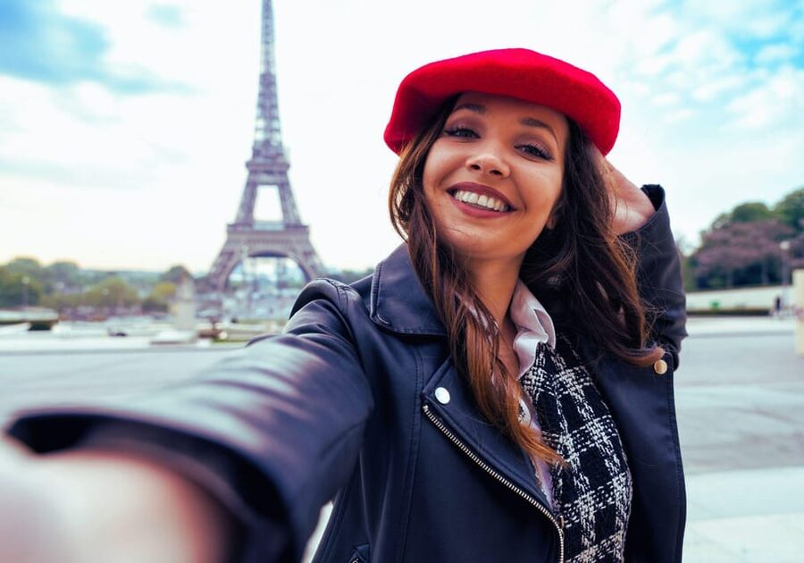 Eiffel Tower Access with Host - Passerelle Debilly photo stop: a quick, useful breather