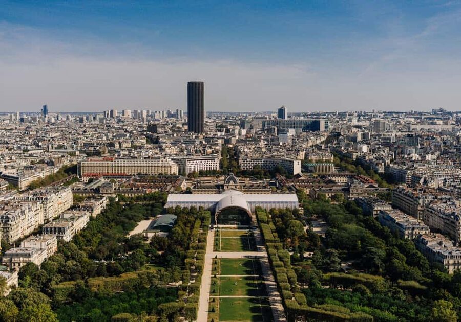 Eiffel Tower Access with Host - Eiffel Tower with a live guide: history plus what to look for