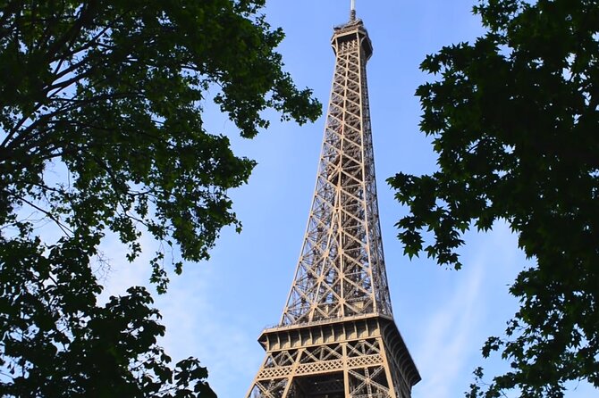 Eiffel Tower Climbing Tour with Summit Access - The Guide Factor: How Ellen, Hannah, and Div Can Change the Climb