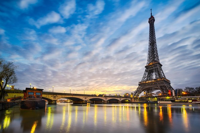 Eiffel Tower Dedicated Reserved Access Top or 2nd floor by lift - Why Reserved Second-Floor Access Changes the Eiffel Tower Day