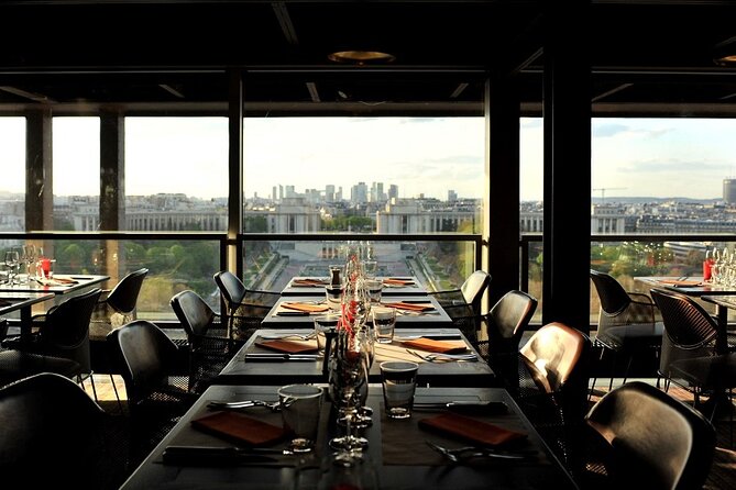 Eiffel Tower Dinner Experience and Sightseeing Seine River Cruise - Getting from dinner to the Seine boat in one smooth night flow
