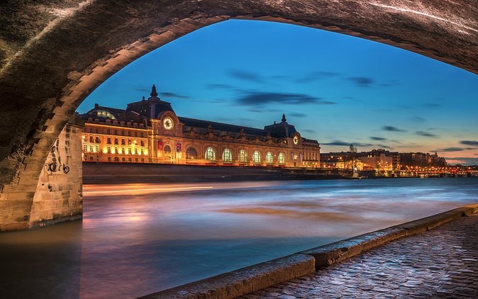 Eiffel Tower Dinner Experience and Sightseeing Seine River Cruise - Price and value: what this $488.99 buys you, and what it doesn’t