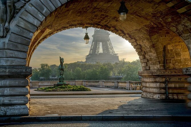 Eiffel Tower Guided Tour by Stairs with Optional Summit by Lift - Optional summit upgrade: the lift experience, the rules, and what’s inside
