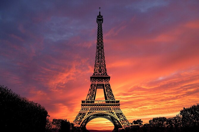 Eiffel Tower Guided Tour by Stairs with Optional Summit by Lift - Guides and group size: when the experience feels intimate