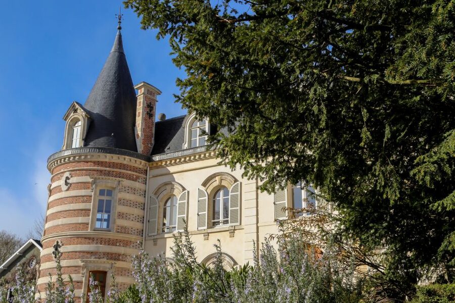 Epernay: Winery and Cellar Tour with Champagne Tasting - The 90-Minute Flow: Estate Greeting, Cellar Route, Tasting