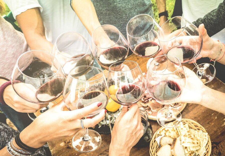 Exclusive Wine Day Trip Loire Valley from Paris - Lunch in the Loire Valley: Where the Day Slows Down