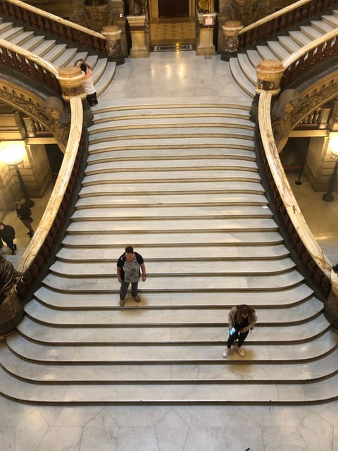 Family-friendly treasure hunt at Opera Garnier - Meeting point and on-site logistics that affect your day