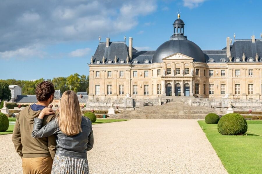 Fontainebleau & Vaux-le-Vicomte Châteaux Day Tour from Paris - Key things to know before you go