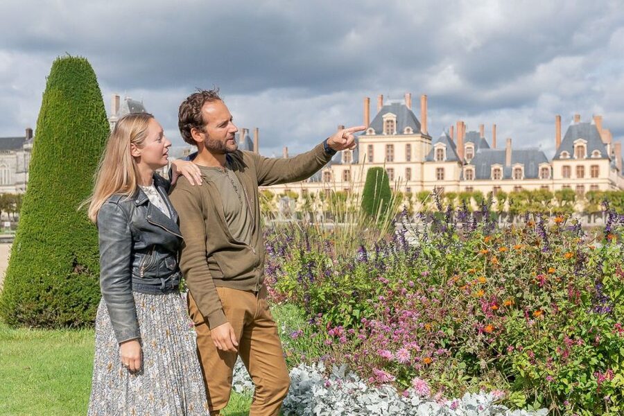Fontainebleau & Vaux-le-Vicomte Châteaux Day Tour from Paris - How the timing actually feels: balancing castle rooms and garden walking