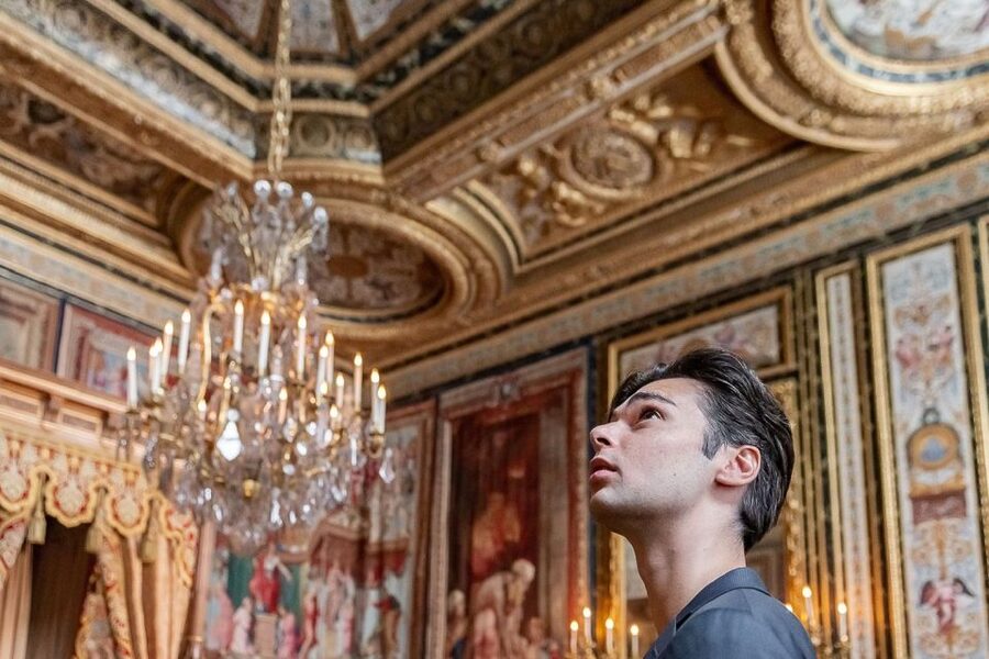 Fontainebleau & Vaux-le-Vicomte Châteaux Day Tour from Paris - Should you book Fontainebleau and Vaux-le-Vicomte in one day?