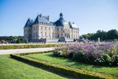 Chateau de Fontainebleau & Vaux-Le-Vicomte Tour