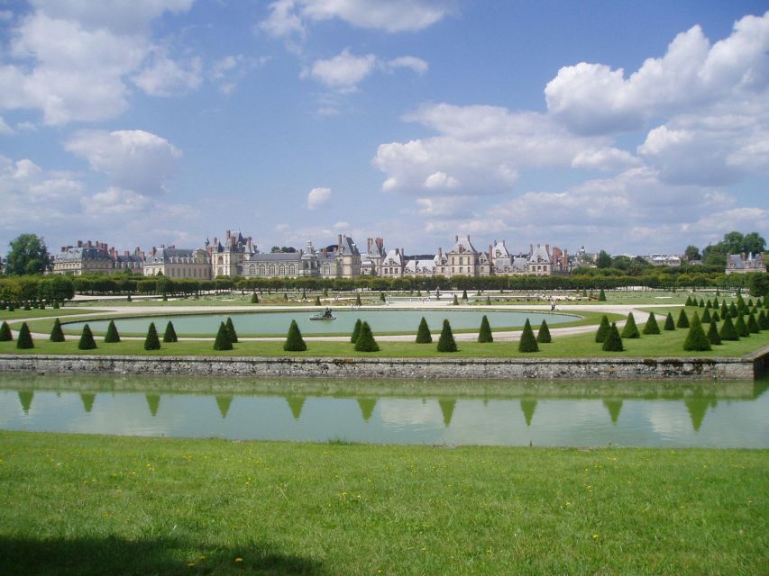 From Paris: Fontainebleau & Vaux-le-Vicomte Private Tour - Fontainebleau Palace, the Royal Château Still in Use