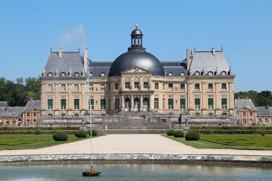 From Paris: Fontainebleau & Vaux-le-Vicomte Private Tour - Vaux-le-Vicomte Gardens: Free Time That Actually Feels Relaxing