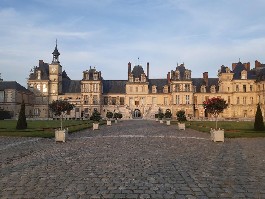From Paris: Fontainebleau & Vaux-le-Vicomte Private Tour - From Your Hotel to the Countryside, Without the Stress