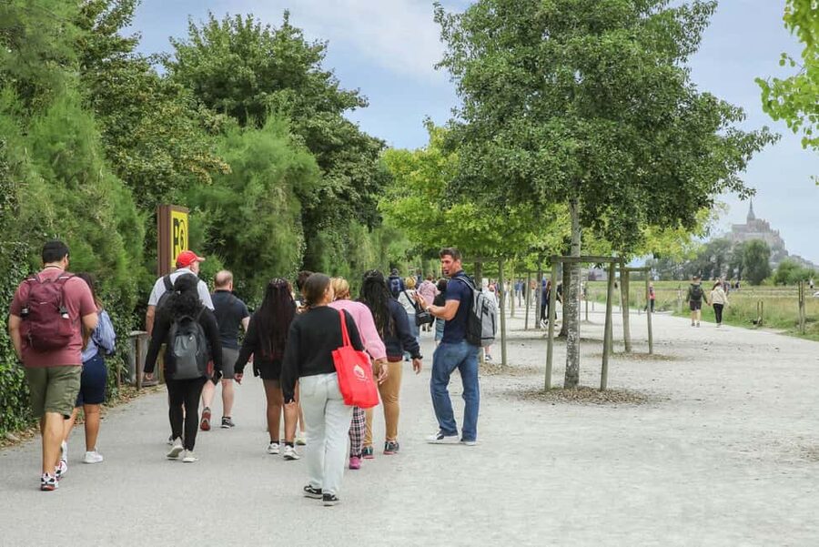 From Paris: Full-Day Mont Saint-Michel Guided Tour - A few date-specific heads-ups you should not ignore