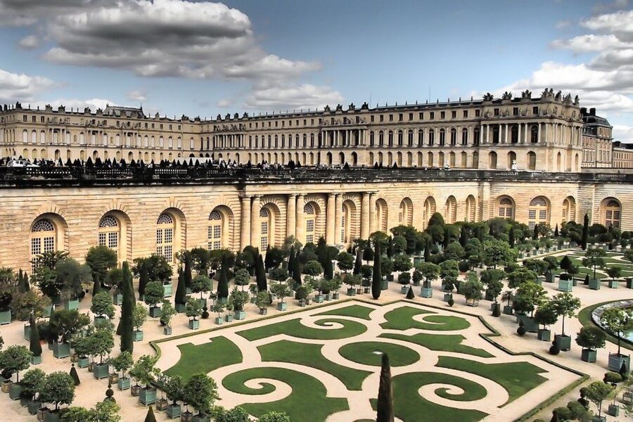 From Paris: Giverny and Versailles Private Full-Day Trip - Versailles and Giverny in One Day, the Practical Magic