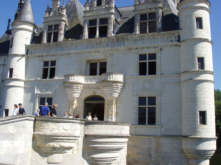 From Paris: Loire Valley Castles Full-Day Tour with Lunch - Price and Value: What $382 Gets You